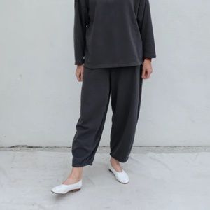 Black Crane Curved Pants